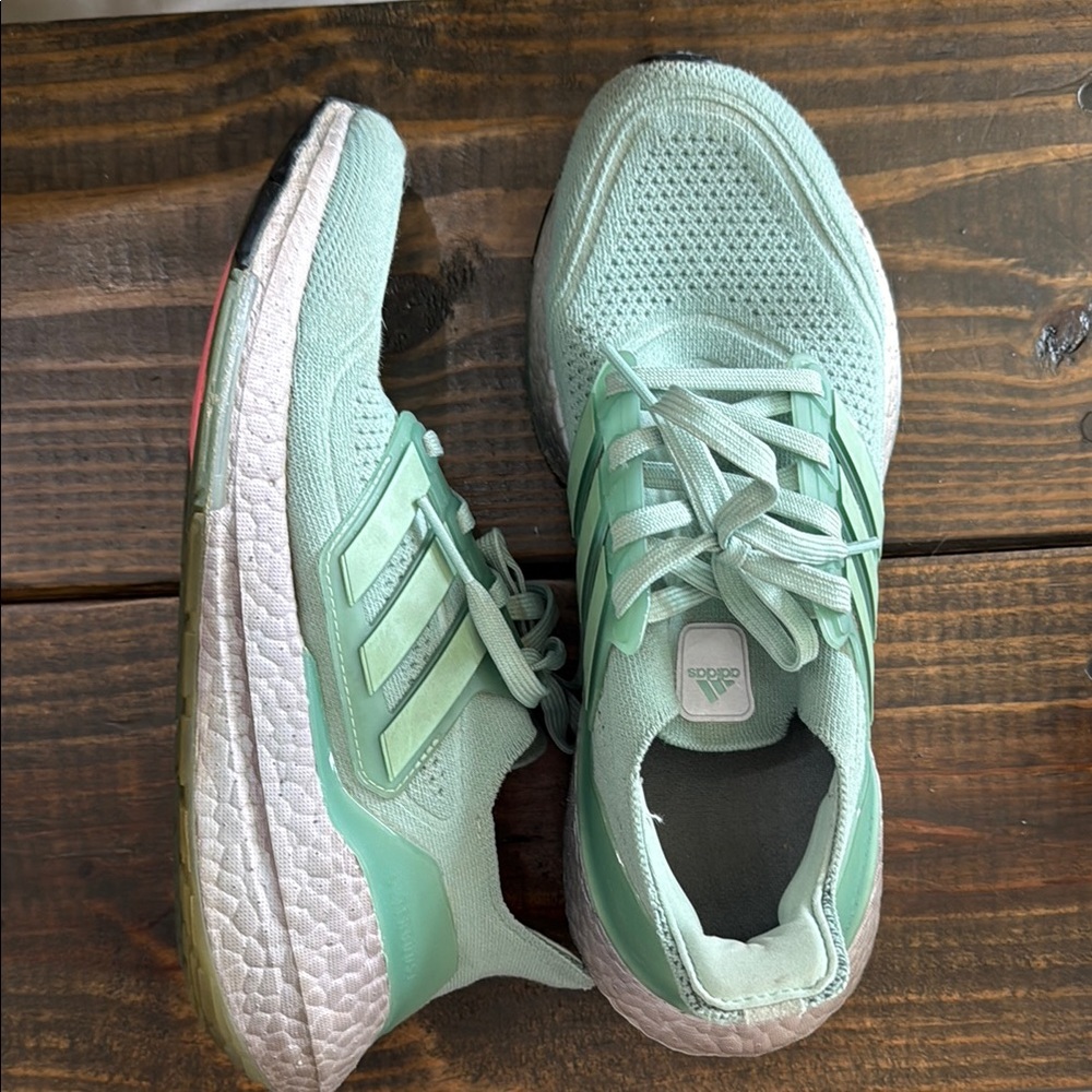 Adidas Women's Mint Green ultraboost